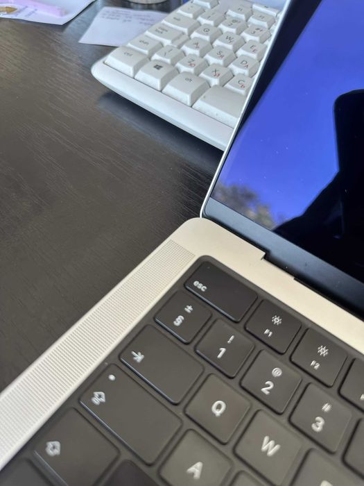MacBook Pro 14 M1 silver, MDM, отличен, 16GB ram; 512GB SSD