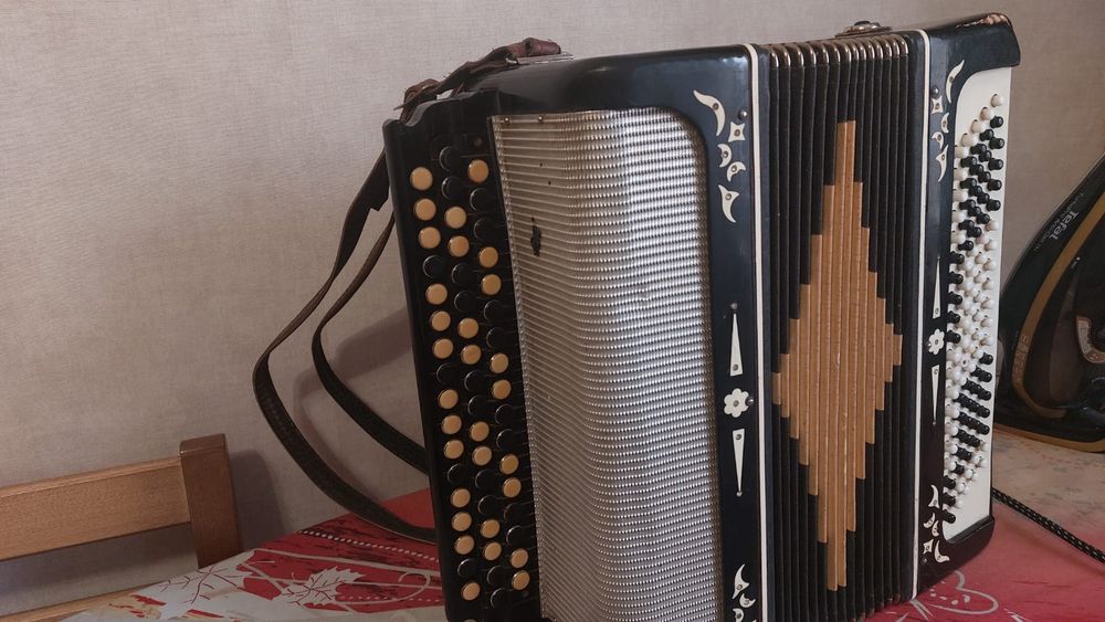 Продам баян, в рабочем состоянии