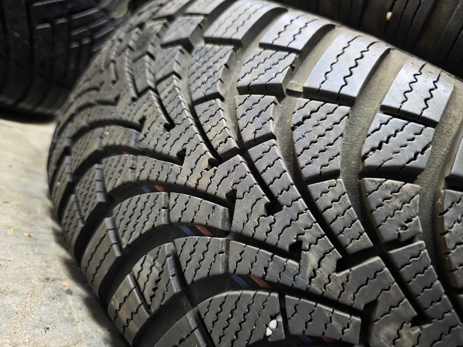 2бр Зимни гуми 205 60 16 - Goodyear