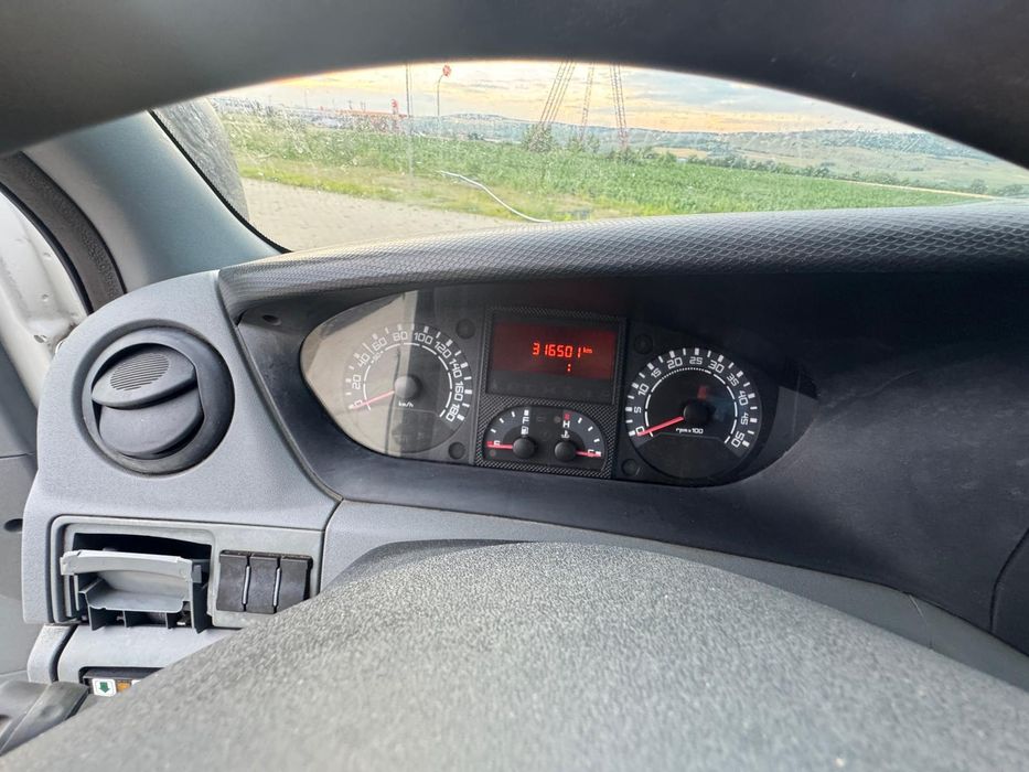 Iveco cabina dubla  35c15 3.0hpi basculabil 7 locuri