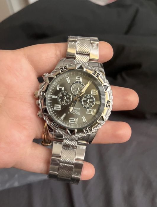 Nou, ceas superb barbatesc, stare perfecta de functionare.