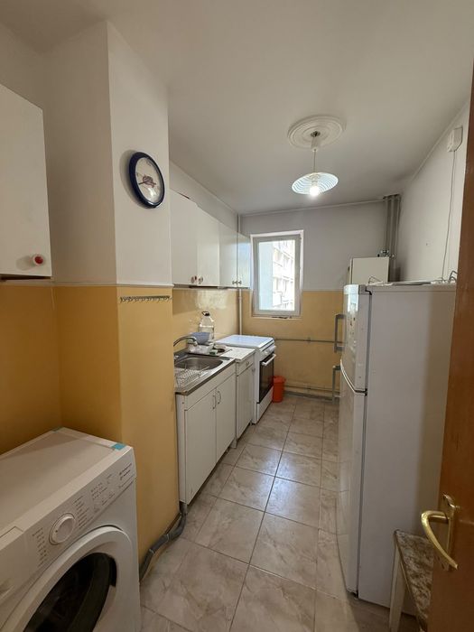 Apartament 3 camere decomandat - Șoseaua Colentina, vis-à-vis de Școala 39