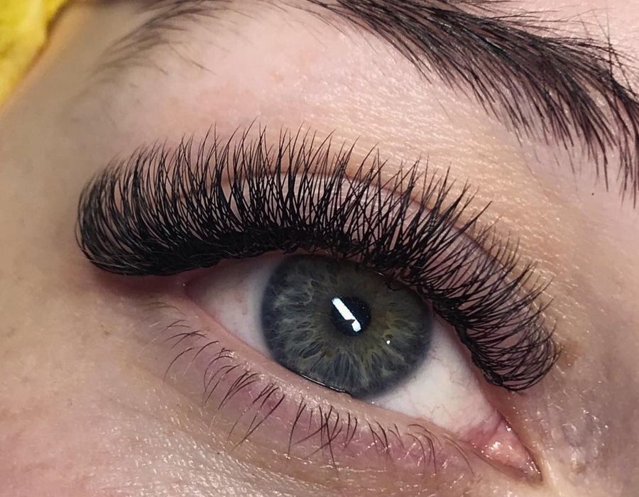 Наращивание ресниц 5.000 тг