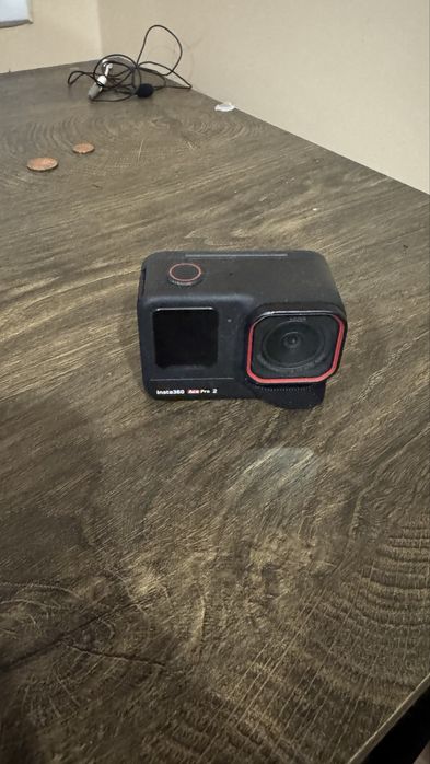 Insta 360 ace pro 2