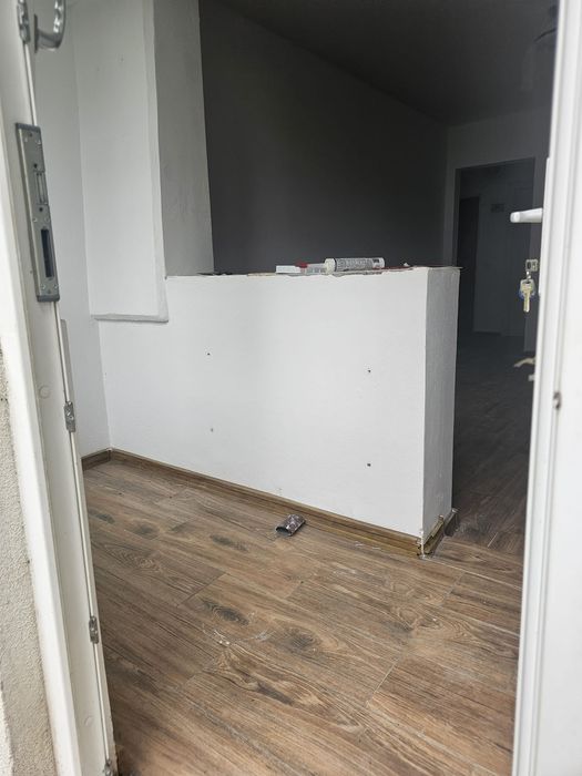 Inchiriez spatiu comercial str.mioritei