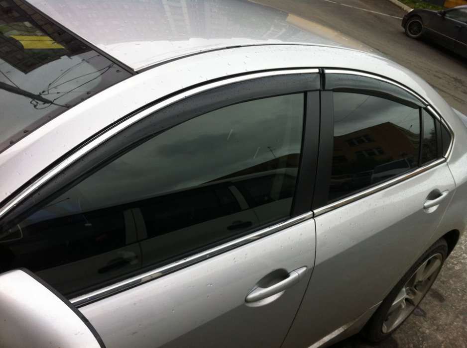 Ветровики( дефлекторы дверей)