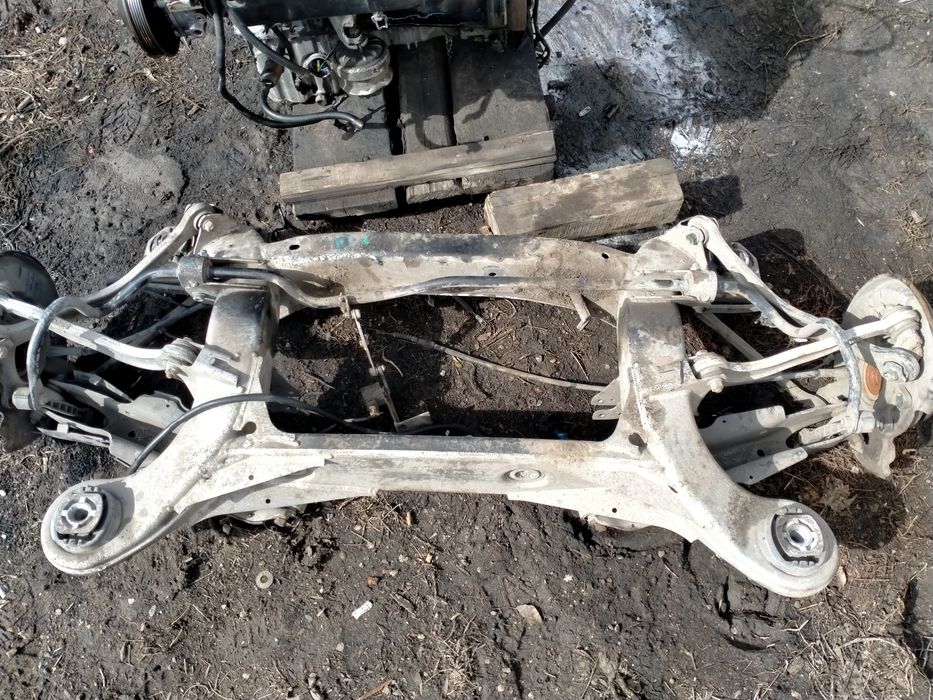 Балка на Мерседес w220