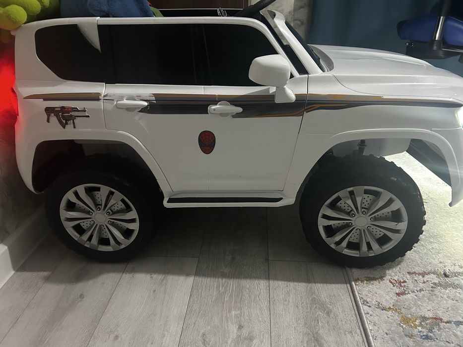 Продам электрическую машинку