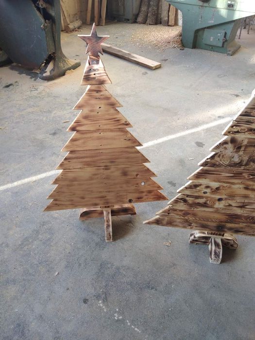 Дървени коледни елхи