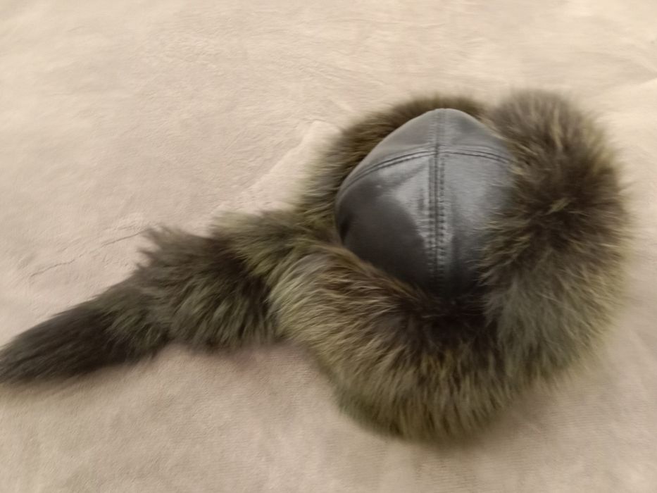 Продам лисью шапку