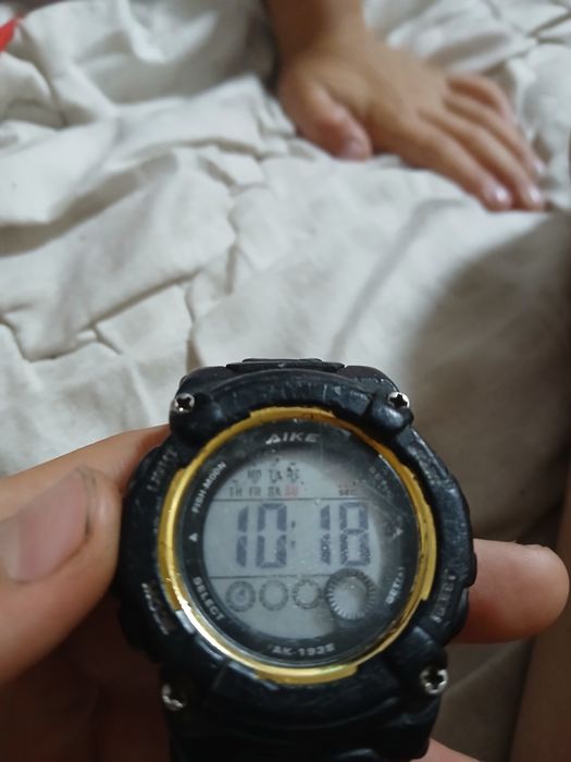 Продам часы водонепроницаемые