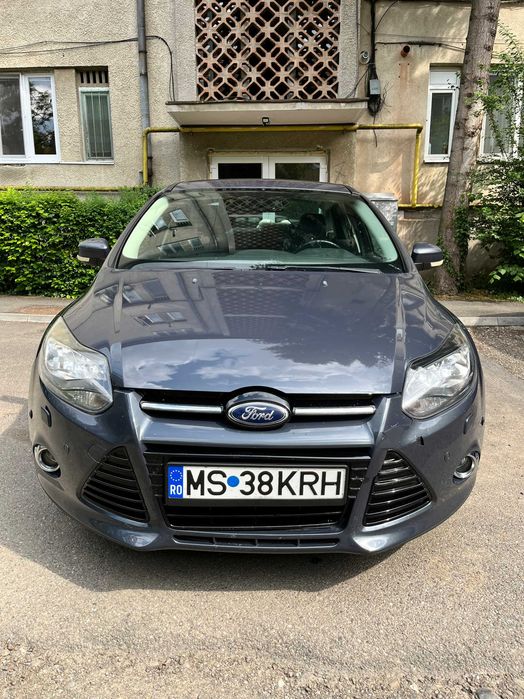 FORD Focus 2013 — imagine 5