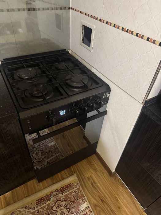 Продаю газ плиту б/у Артель Симфония нового поколения