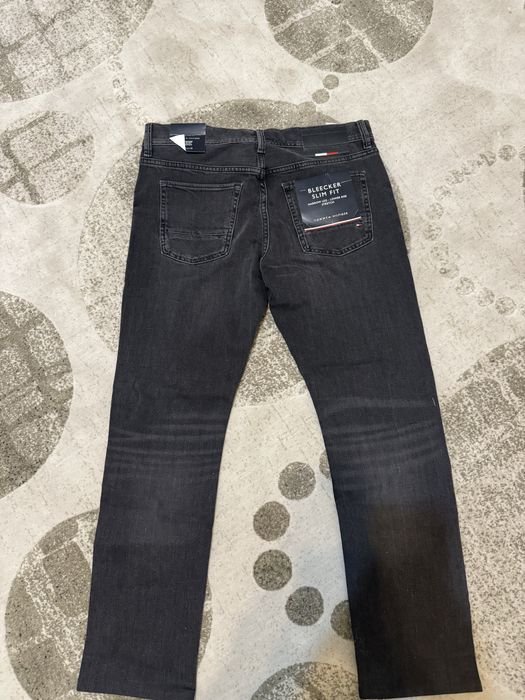 Джинсы Tommy Hilfiger