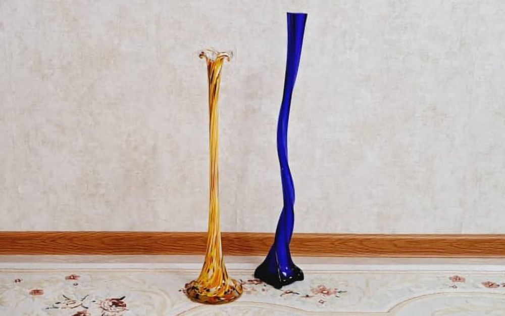 Вызы Берц  цветное стекло