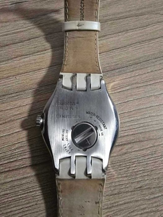 Часовници - Swatch и Jacques Lemans