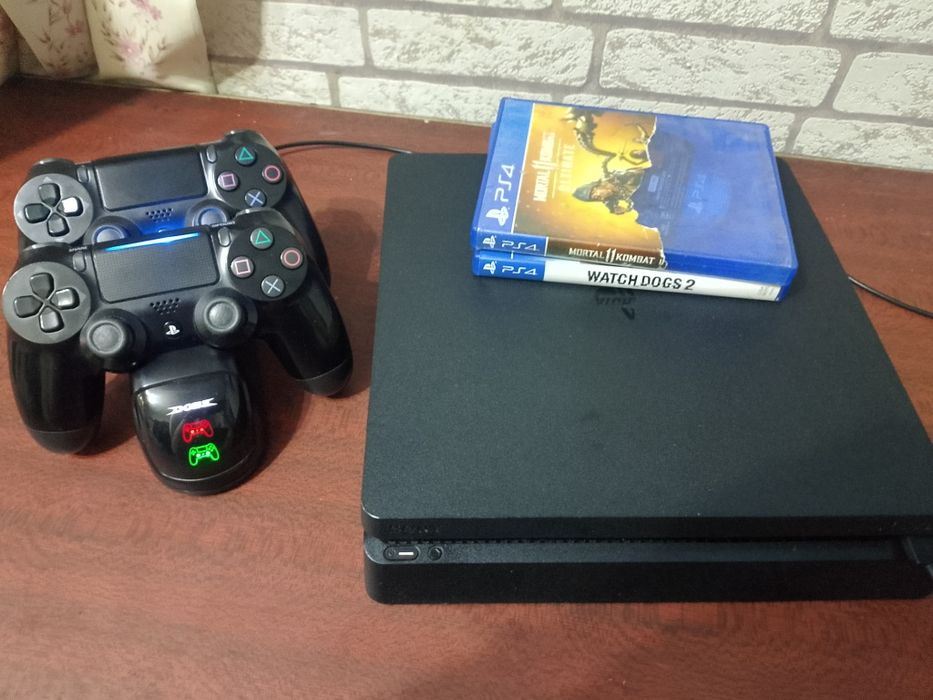Продам ps4 slim с играми и турецким аккаунтом