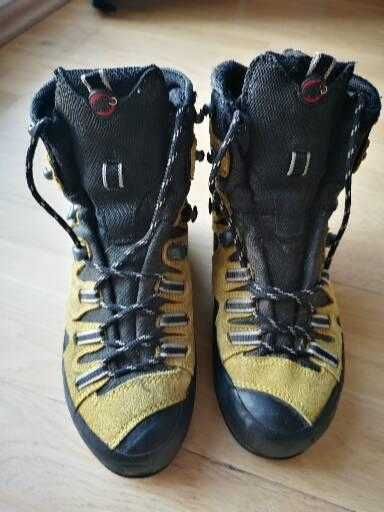 Bocanci (damă, marimea 38) Mammut Cascade GTX/iarnă