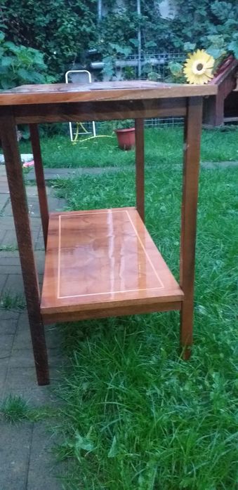 Vând măsuță în stare buna