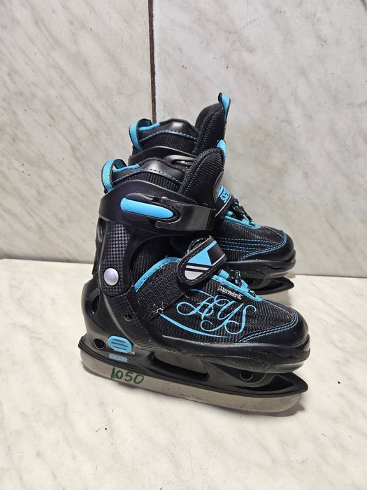 Patine 1050 gheata reglabile   marime 32-33-34-35 impecabile .