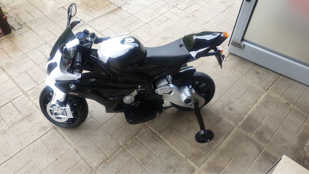 Детски акумолаторен мотор