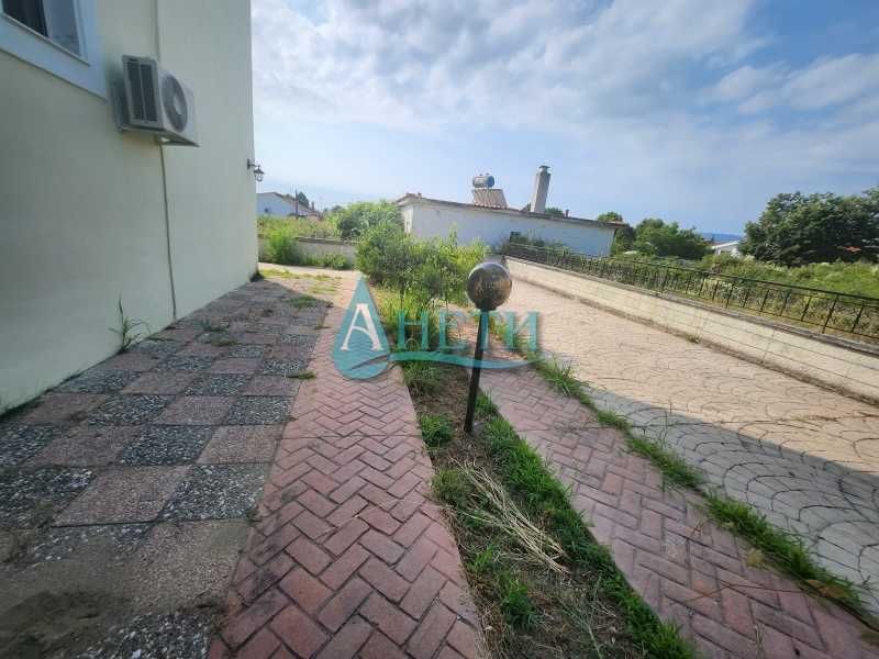 Къща 178м2 в Ривиера, курортно селище Аспровалта, Гърция, с двор 300м2. Напълно обзаведена. С два входа