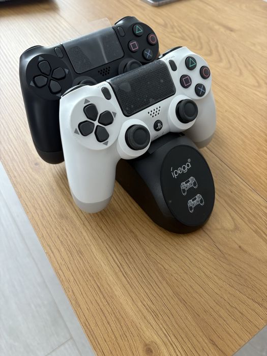 Джойстик Sony PlayStation 4 чисто нов