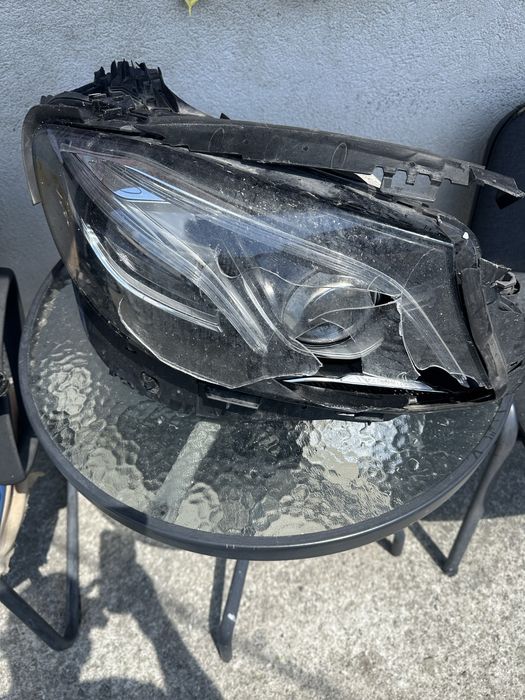 Mercedes E w213 Ляв и десен фар за ЧАСТИ