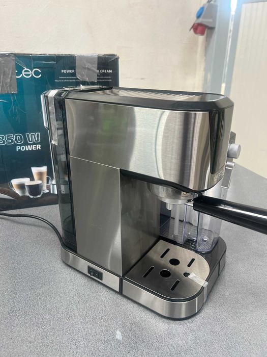 Полуавтоматична кафемашина Cecotec Power Espresso 20 Cream