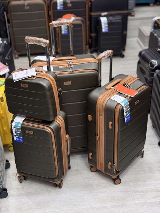 Английские чемоданы Goby london mars из поликарбоната