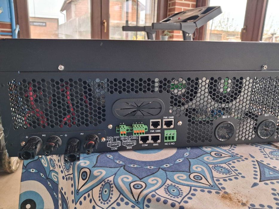 Invertor solar 8kW Hybrid- REVO VM IV  – 48V – 2 MPPT – Funcțional – P