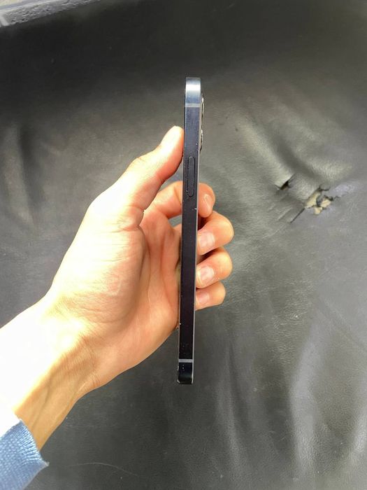 iPhone 12 4/64gb