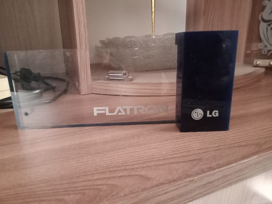 Рекламная планка от"LG".