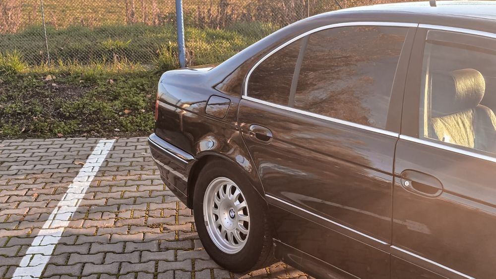 BMW 523I E39 1996