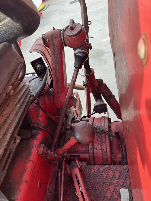 Tractor International 554