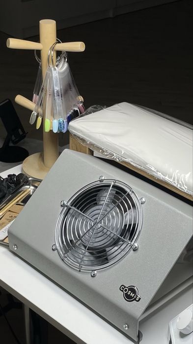 Продам вытяжку для маникюра cosmos