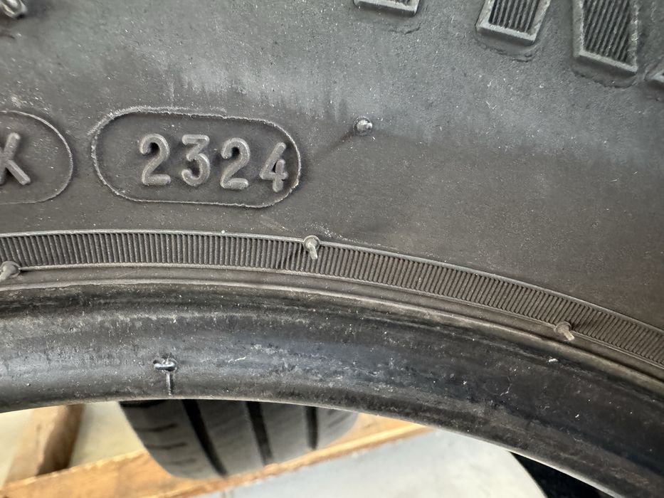 Гуми за бус 215 70 15С  Kleber