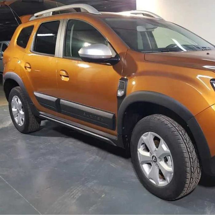 Set 14 Bandouri Laterale Protectii Bara Aripa USI Overfendere DACIA DUSTER 2 2018+