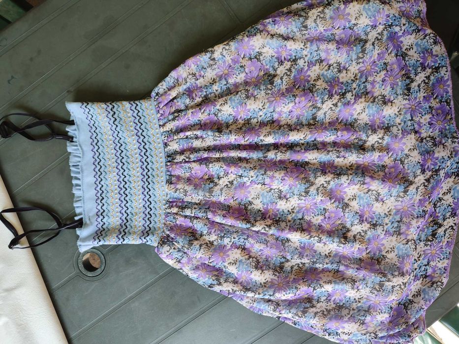 Роклички различни десени, 7-10 години