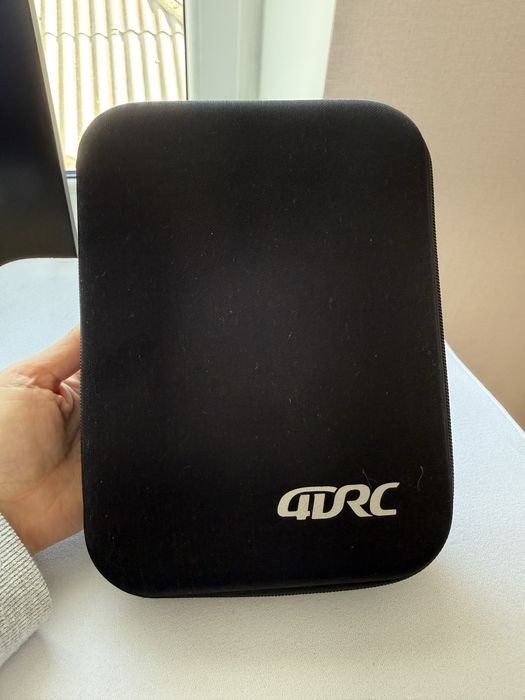 Дрон на радиоуправлении