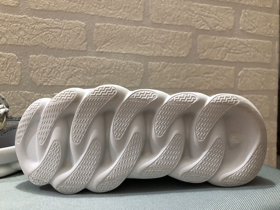 Adidasi Versace Chain Reaction