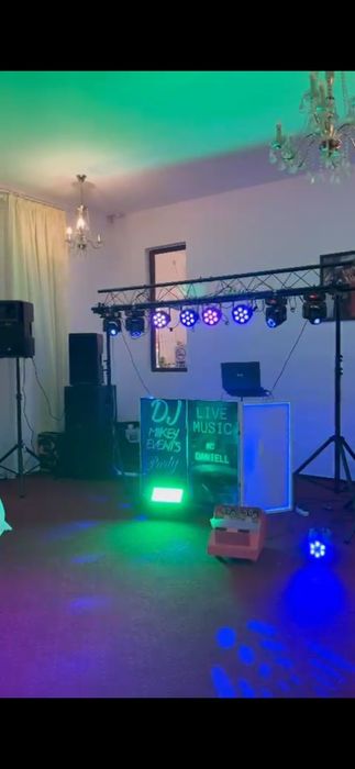 Moving Head /Consola/Cutie transport lumini/se vinde și schela cu 1000