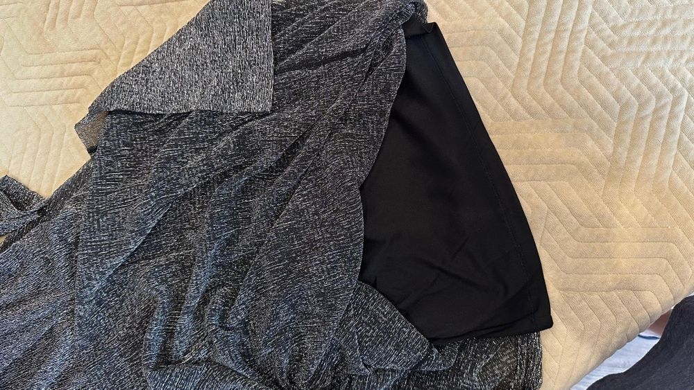 Продам стильное платье 42 размер