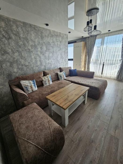 Дава се под наем Двустаен апартамент в София, Малинова долина - 74 кв.м за 899 € - Снимка #1