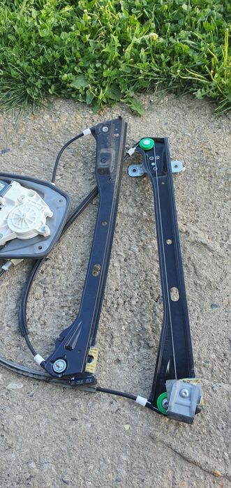 Macara + motoras fata stanga dreapta pt golf 5 golf 5 plus jetta