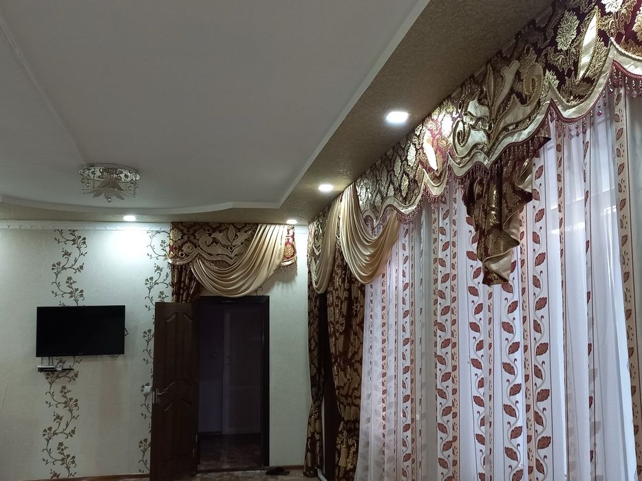 Umid polyolkada 6 sotixlik uy sotiladi