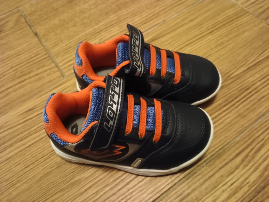 Vând lot papuci mărimea 24 NOI