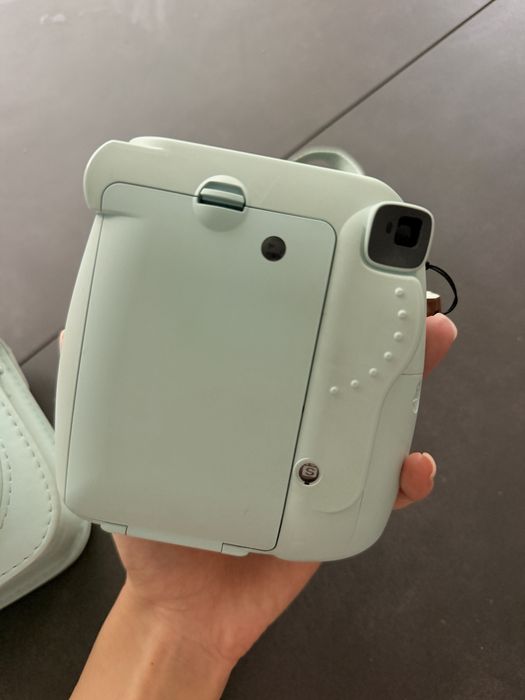 Камера за моментни снимки Instax mini 9