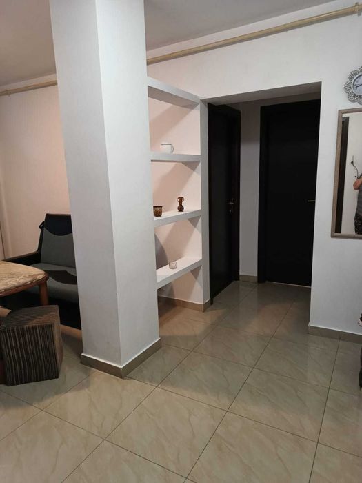 Proprietar, ofer spre inchiriere apartament cu 2 camere cu centrala proprie in Timisoara, str. Simion Barnutiu,  etaj 4/8