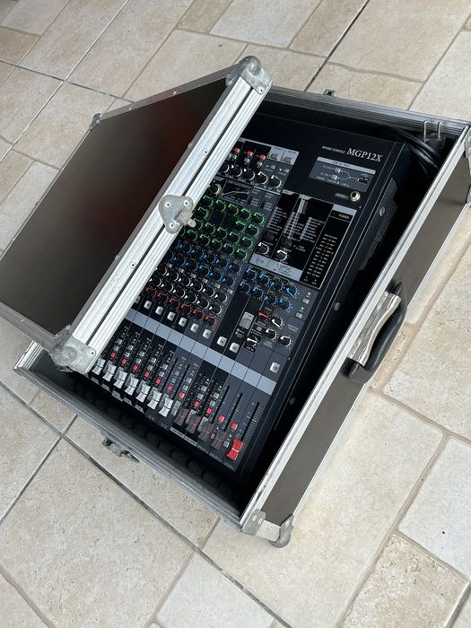 Mixer Yamaha MGP12X